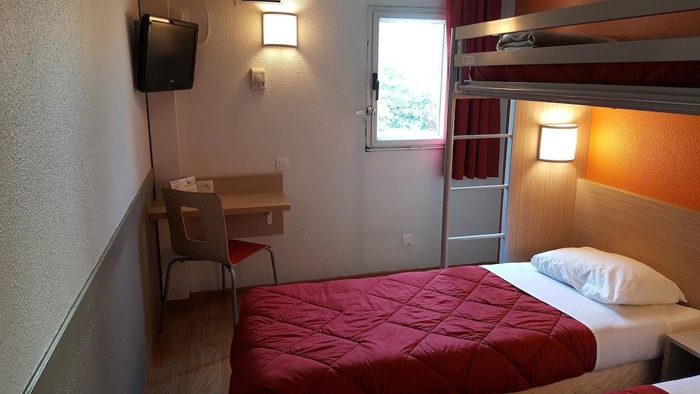 Premiere Classe Montreuil Exterior foto A typical room at a B&B